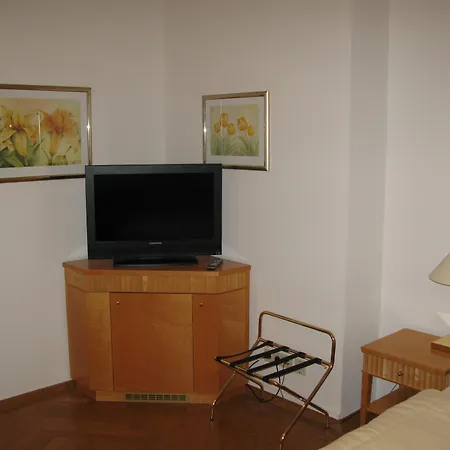 Thea Am Rosengarten Hotel 3*