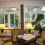 فندق Thea Am Rosengarten 3*